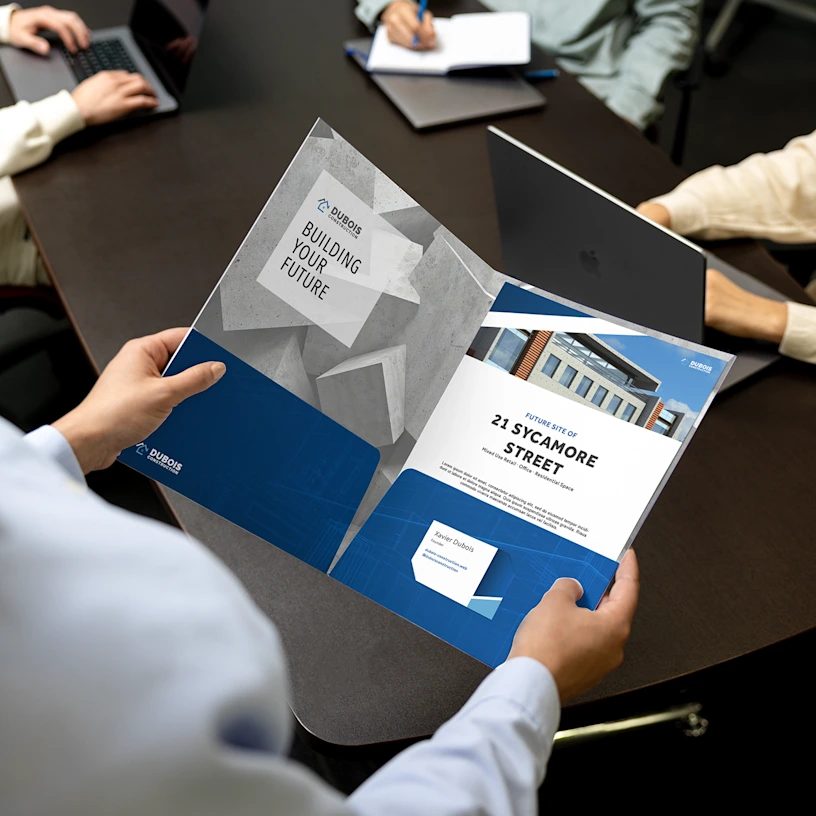 Printed presentation folder with pockets and a business card slot